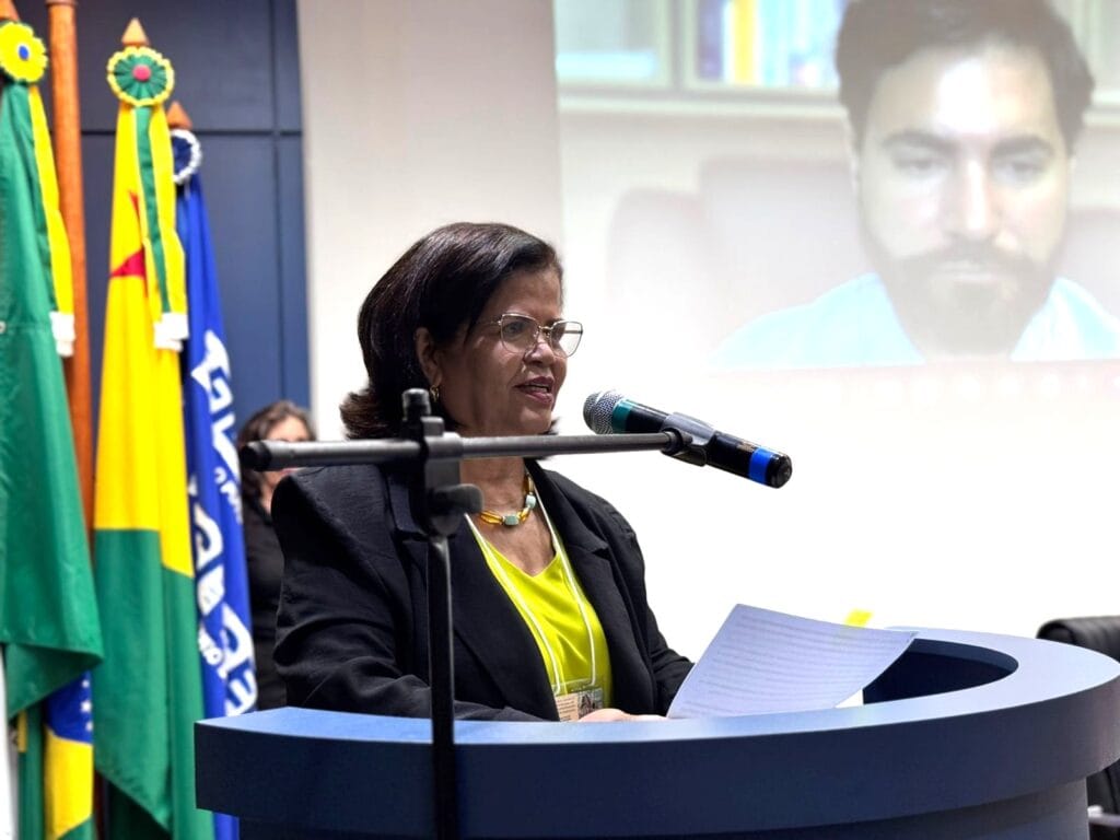 Presidente do Conselho Estadual de Educação do Acre, Elisete Silva Machado, enfatiza a importância do diálogo e da valorização da diversidade na educação regional. Foto: Douglas Bocardi/SEE