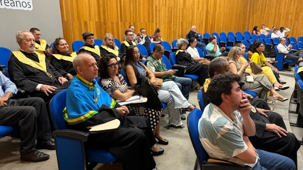 Presidente da AAL, o cineasta Adalberto Queiroz, destacou a relevância simbólica da data e a importância de reconhecer o papel das instituições que fortalecem o cenário cultural acreano. Foto: cedida