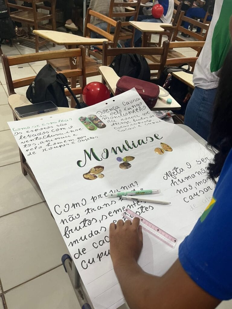 Com conhecimento e consciência, os alunos ajudam a combater a monilíase e a valorizar a agricultura local. Foto: Ascom/Idaf