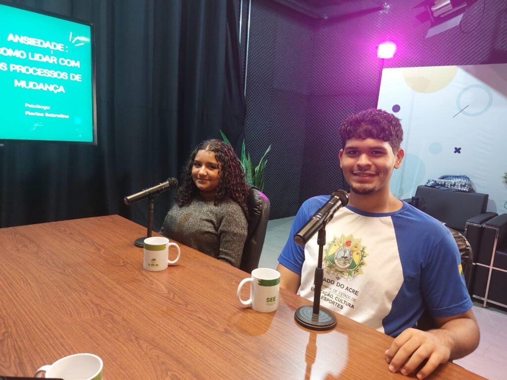 Produção do podcast foi marcada pelo protagonismo e pela escuta ativa dos estudantes. Foto: Clícia Araújo/SEE