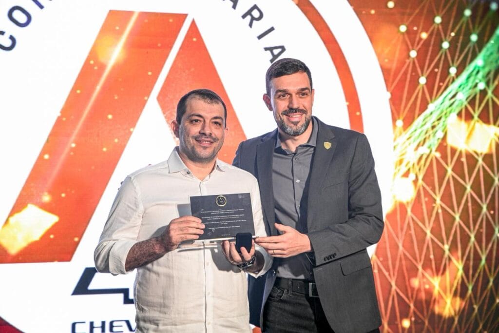 Funcionários que se destacaram também foram reconhecidos durante evento. Fotos: Clemerson Ribeiro/Secom