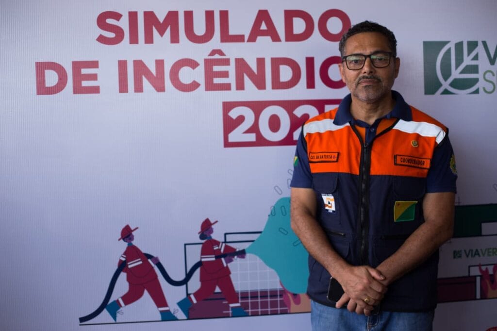 Coordenador estadual da Defesa Civil, coronel Carlos Batista, era o responsável pela ação. Foto: Dhárcules Pinheiro/Secom