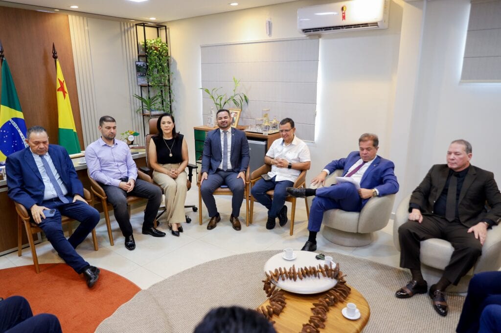 Mailza reforçou o compromisso com o diálogo e a parceria com o Legislativo. Foto: Neto Lucena/Secom