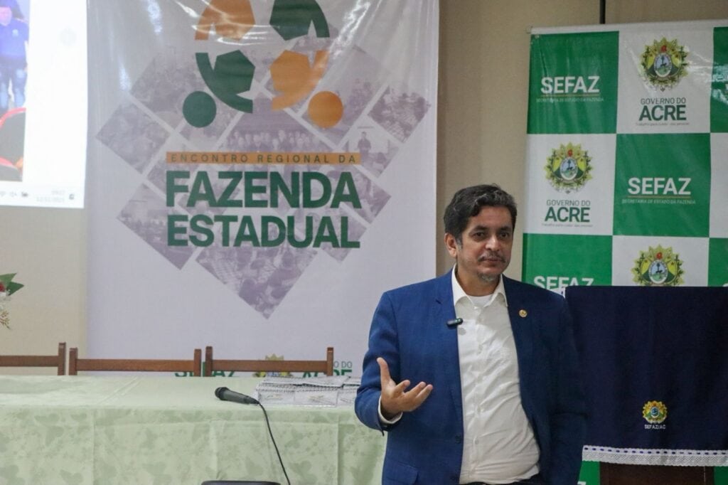 Secretário Amarísio Freitas reforçou a importância da integração entre as equipes da capital e do interior. Foto: José Henrique Nascimento/Sefaz