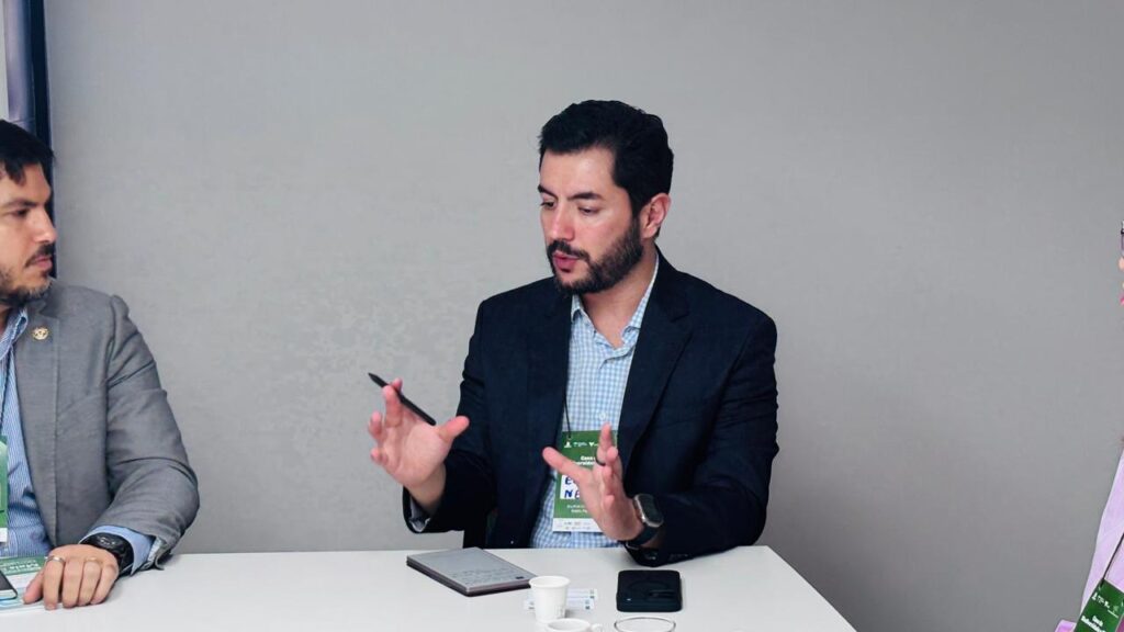 Vice-presidente de Relações Governamentais e Corporativas da Microsoft, Elias Abdala Neto destacou a importância da parceria entre a Microsoft e o governo do Acre. Foto: Ana Thaís Cordeiro/Sema