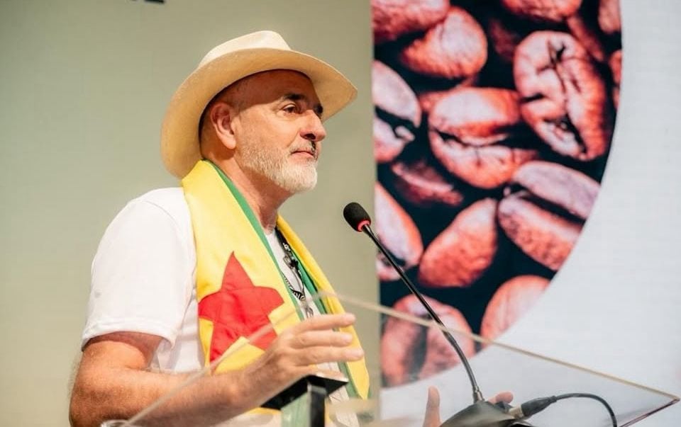 Lideradas pelo titular da pasta, Luís Tchê, ações da Secretaria de Agricultura têm fortalecido a produção cafeeira no Acre. Foto: Ingrid Kelly/Secom