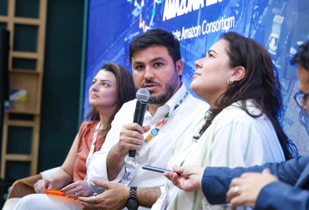 No Acre, o processo tem sido acelerado por meio de mutirões de regularização, segundo o secretário de Estado de Meio Ambiente, Leonardo Carvalho. Foto: Pedro Devani/Secom.