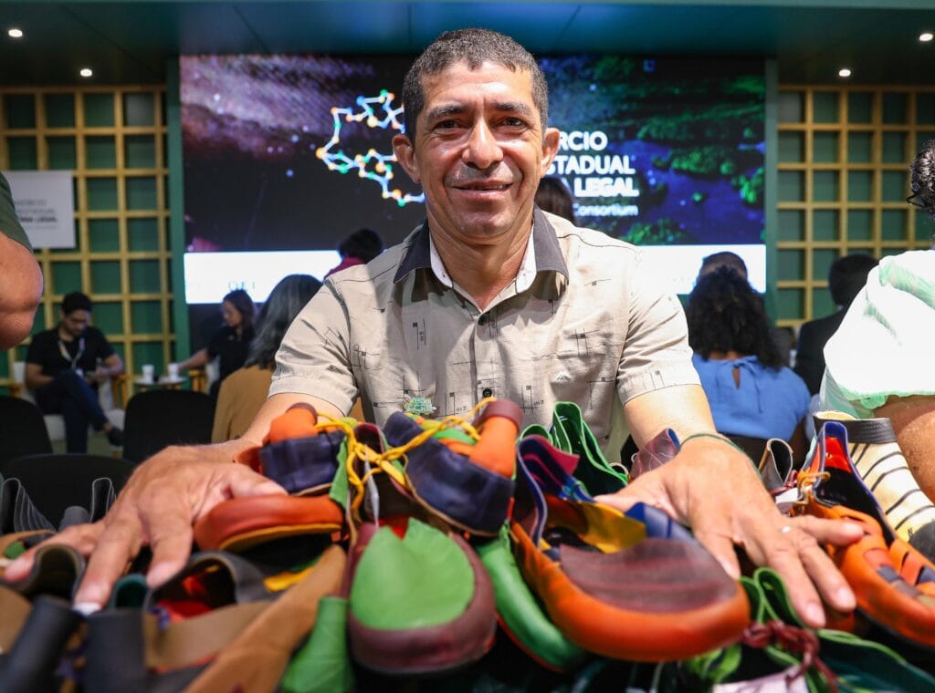 Doutor da Borracha produziu mais de 400 peças especialmente para a COP30. Foto: Pedro Devani/Secom.