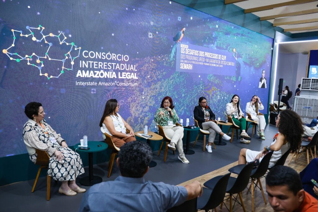 Na COP30, Acre íntegra painel sobre consulta livre prévia e informada dos programas de REDD+ da Amazônia Legal. Foto: Pedro Devani/Secom