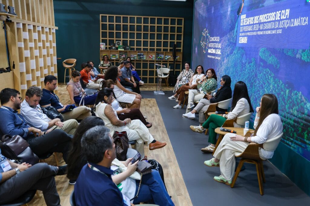 Gestores do Acre reforçam a importância da governança e participação social nas consultas. Foto: Pedro Devani/Secom