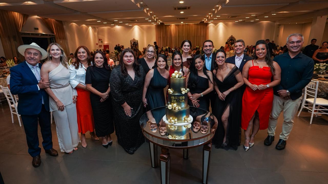 Todos os premiados reunidos após a cerimônia dos 15 anos da OCA. Foto: Samuel Moura/Secom
