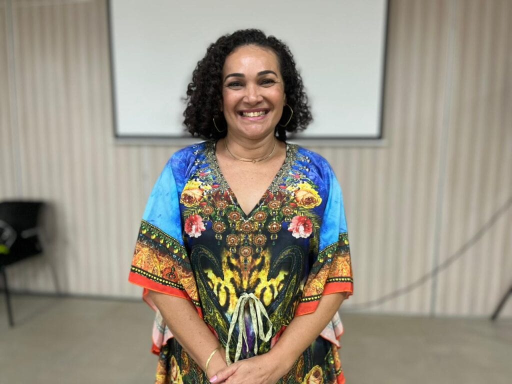 Chefe da Divisão de Igualdade Racial da SEASDH, Nilceia Santos conduziu o evento. Foto: Daniel Villamor/SEASDH