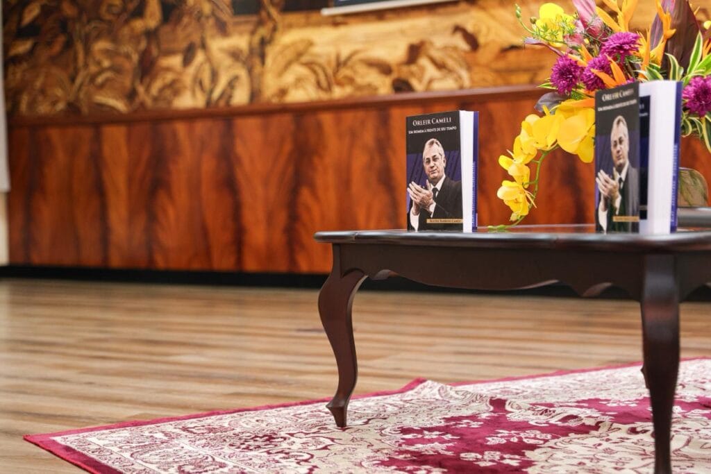 Obra foi lançada no Centro Cultural do Tribunal de Justiça do Acre, com apoio da Fundação Elias Mansour (FEM). Foto: José Caminha/Secom