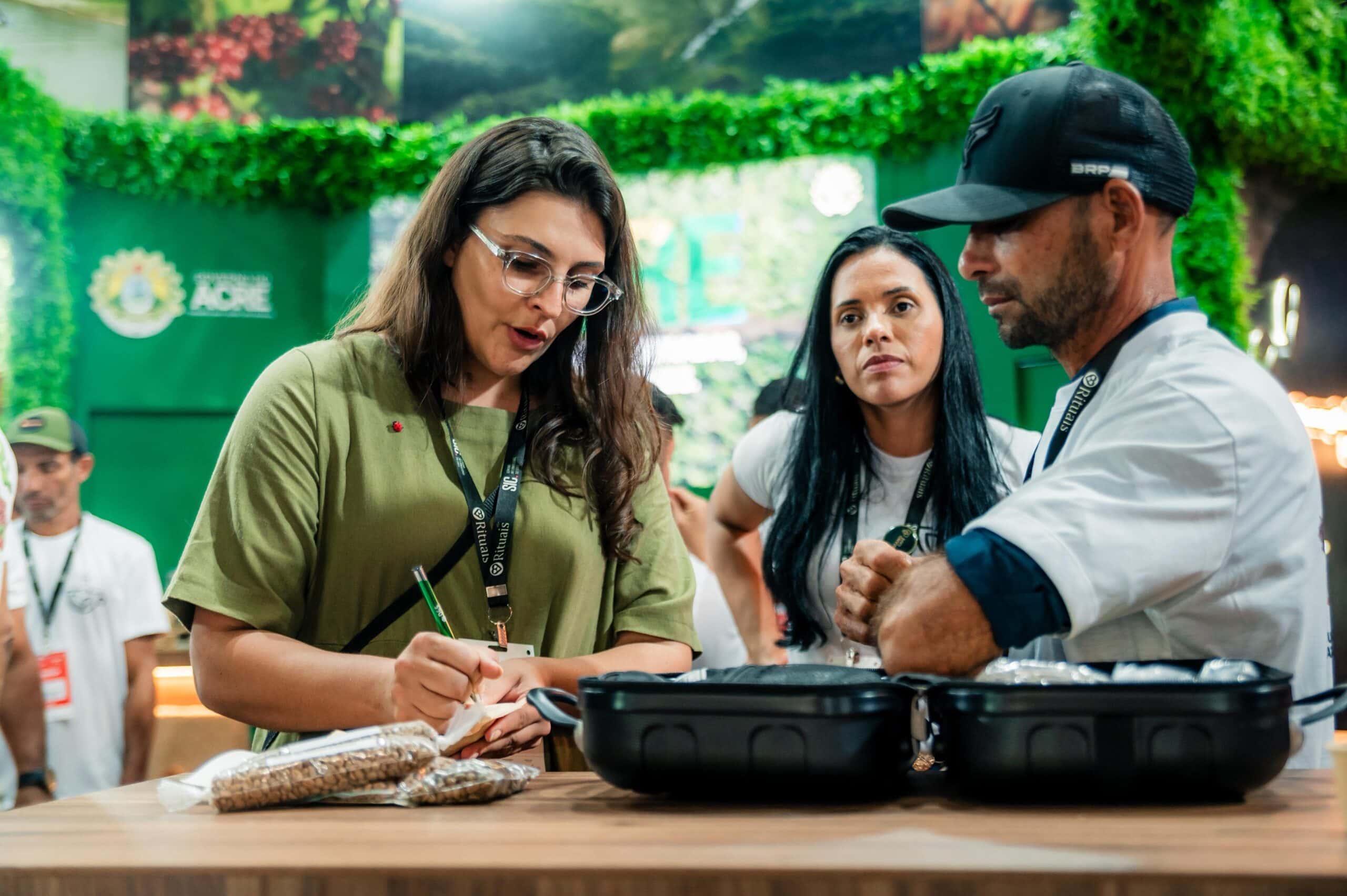 No primeiro dia, acreanos já fizeram negócios na Semana Internacional do Café. Foto: Ingrid Kelly/Secom