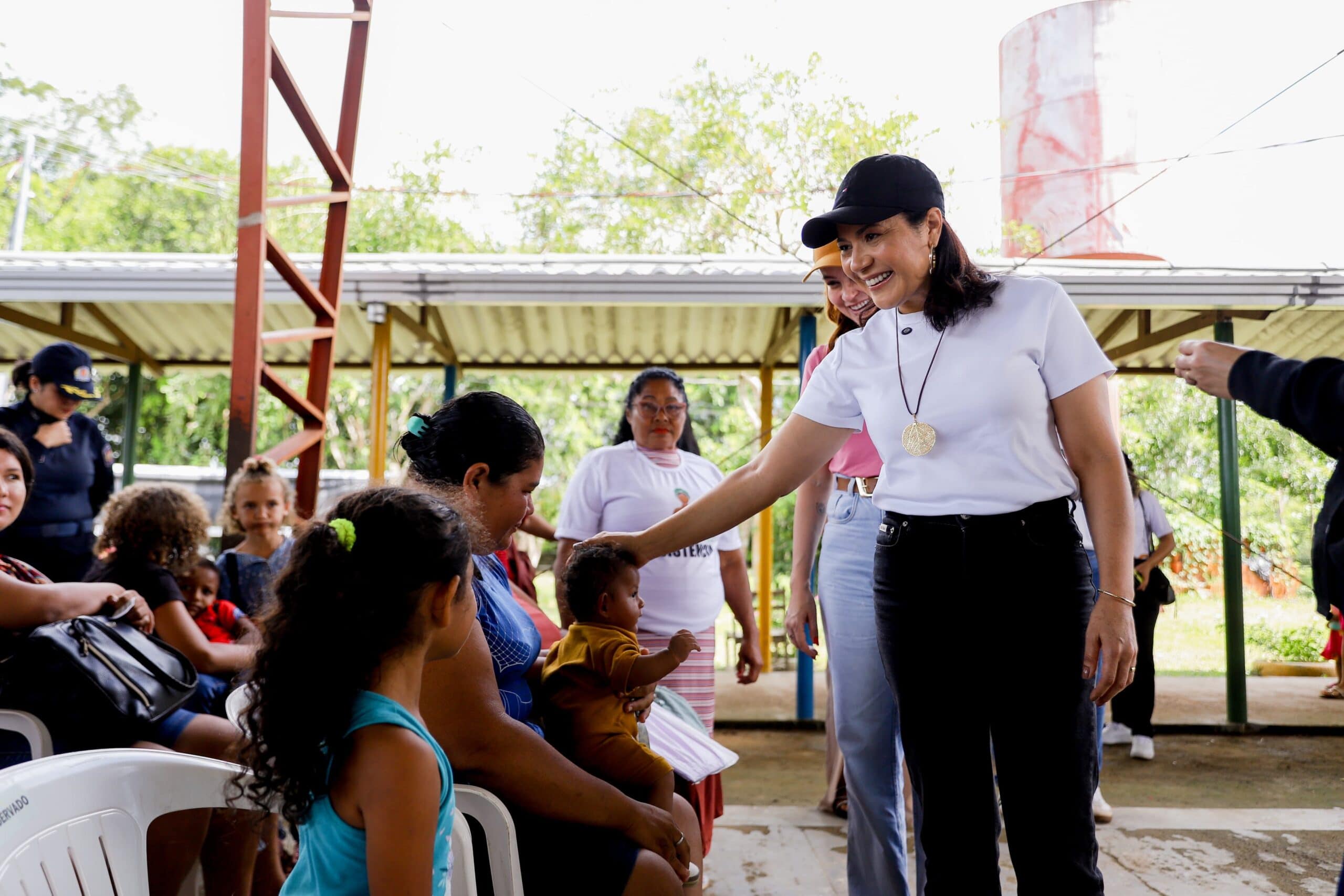 Vice-governadora Mailza leva atendimentos e serviços às mulheres do campo em edição do Juntos Pelo Acre na Transacreana