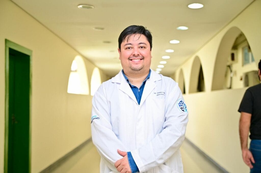 Médico destacou a importância de procurar atendimento cedo e manter os exames em dia. Foto: Ingrid Kelly/Secom