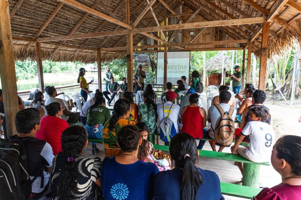 Famílias beneficiadas participam da programação. Foto: Diego Silva/ Secom
