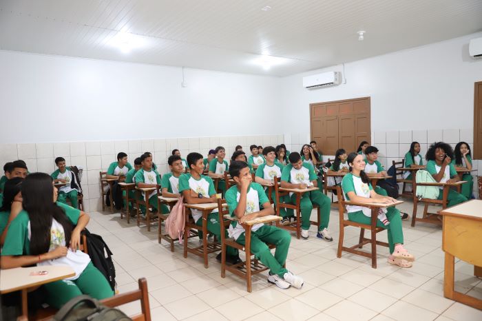 Pais e mães devem ficar atentos aos prazos do calendário escolar. Foto: Mardilson Gomes/Arquivo SEE