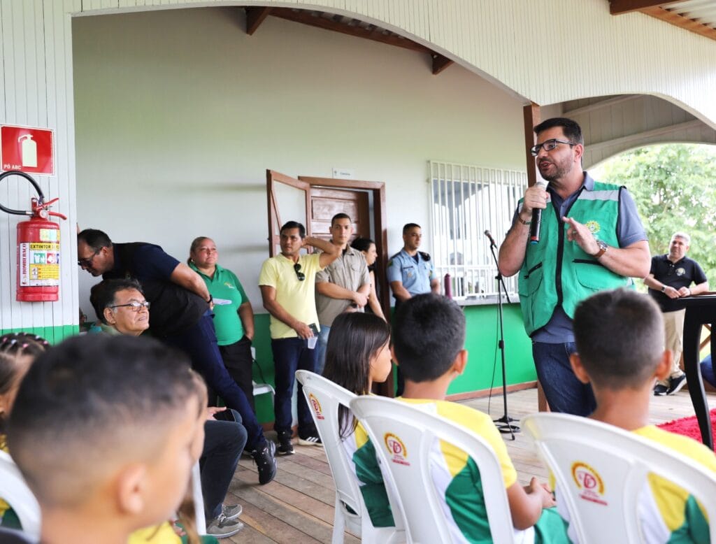 Governador Gladson Camelí: “Governo empenhado no futuro das nossas crianças”. Foto: Mardilson Gomes/SEE