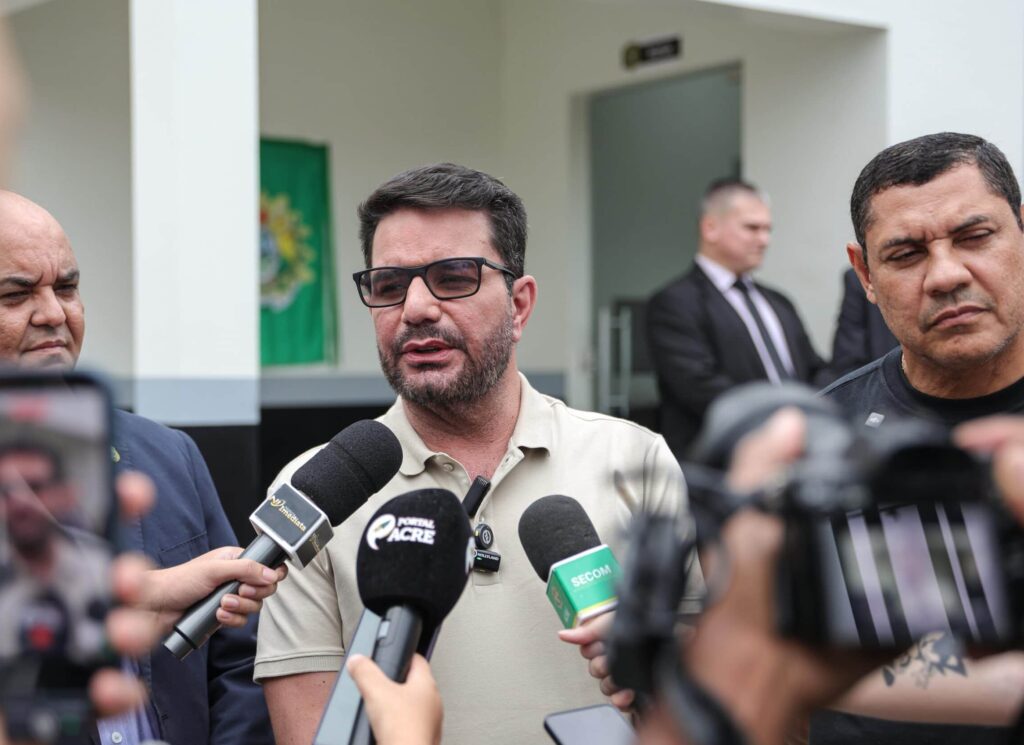 “Estamos sempre empenhados em garantir melhorias para os nossos servidores”, disse o governador do Acre. Foto: José Caminha/Secom