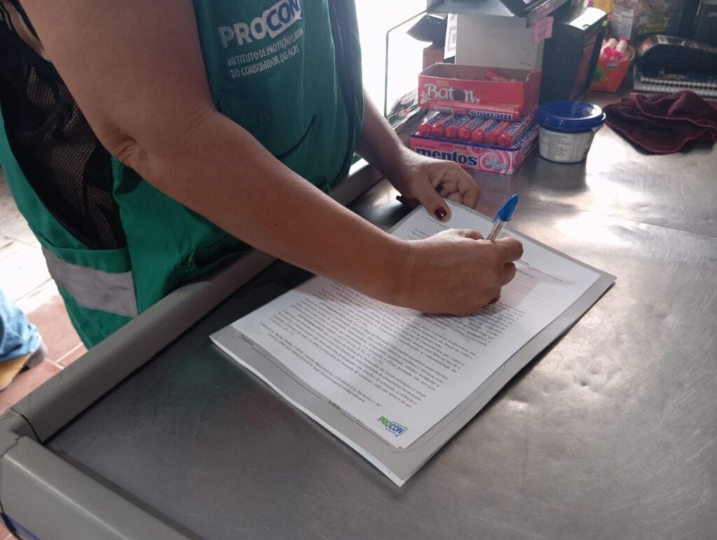 Procon reforçou orientações aos comerciantes e destacou a importância da prevenção. Foto: cedida