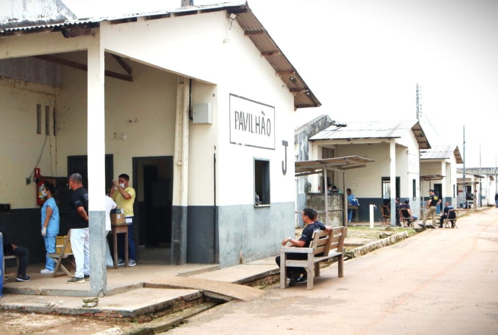 Ação de vacinação relizada nos pavilhões de regime fechado. Foto: José Lucas Gaia/Iapen