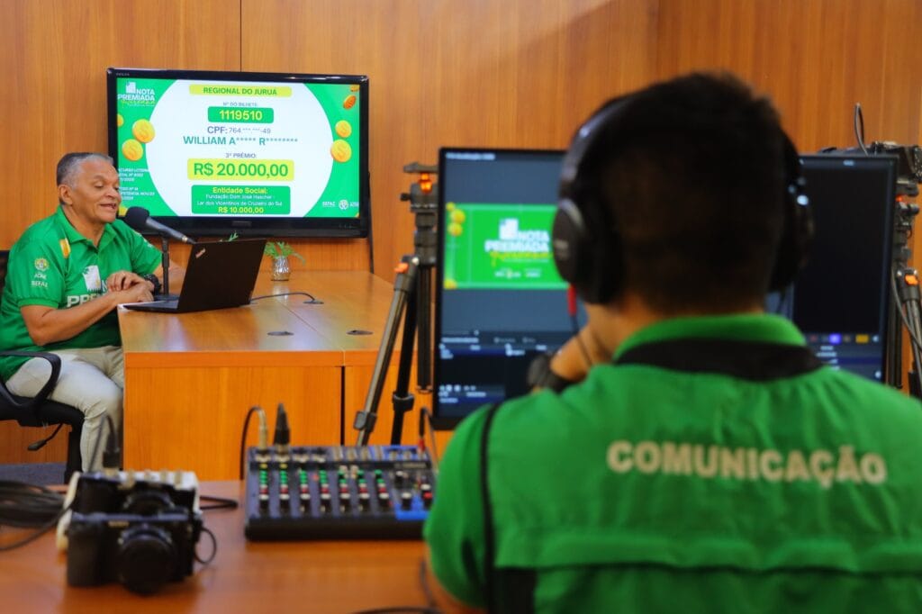 Sorteio contemplou 15 novos ganhadores de todas as regionais do Acre. Foto: Alef Matos/Sefaz