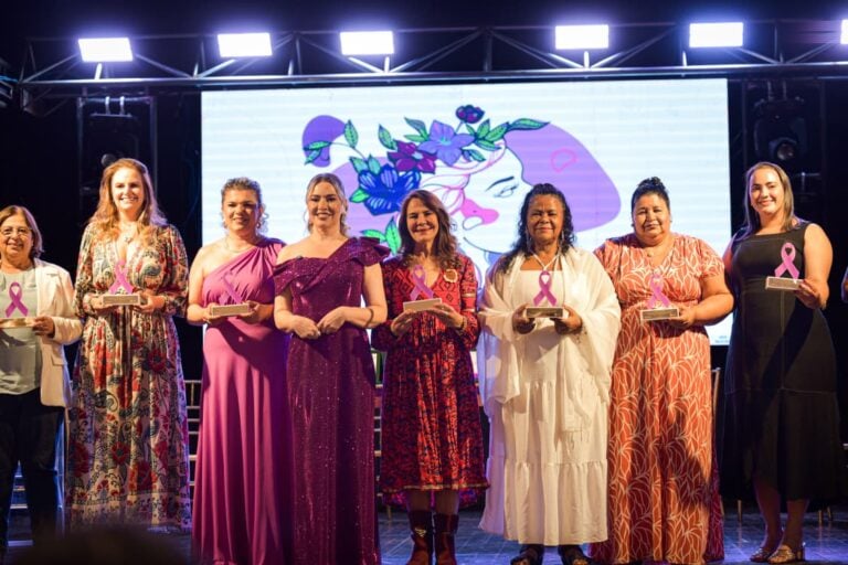 Governo do Acre reconhece personalidades no combate à violência de gênero com os prêmios Laço Branco e Laço Lilás