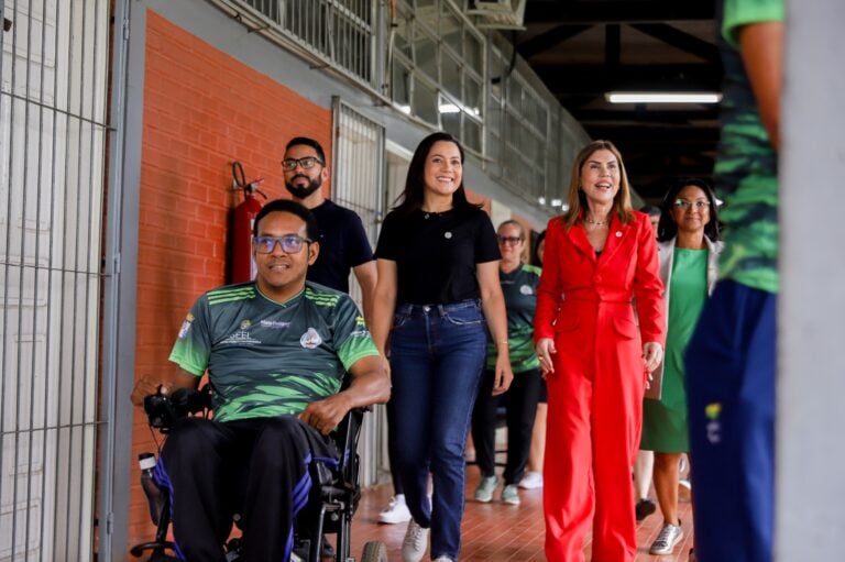 Vice-governadora Mailza participa de entrega de equipamentos para Centro Paralímpico da Ufac