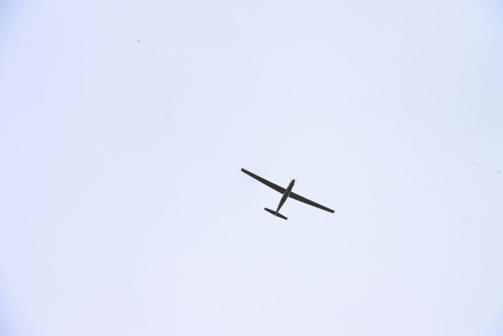 Vant sobrevoa a região durante operação de monitoramento aéreo, utilizada para acompanhar áreas alagadas e apoiar as ações das forças de segurança e de resgate. Foto: Mariana Moreira/Sejusp