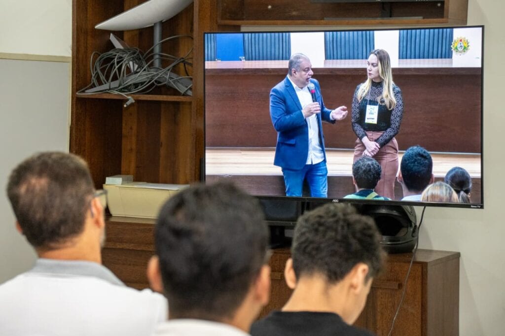 Mesquita frisa que o Acre apresenta índices animadores na economia e que essa capacitação é mais um compromisso do governo em fortalecer o desenvolvimento econômico em todo estado. Foto: Édson Fernandes/Secom