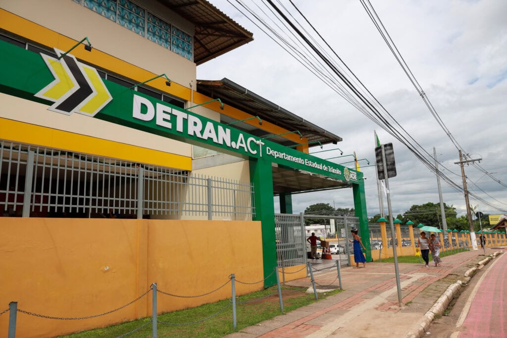 Candidatos aprovados no concurso do Detran foram convocados em edição do Diário Oficial desta quarta-feira. Foto: Renato Beiruth/Detran