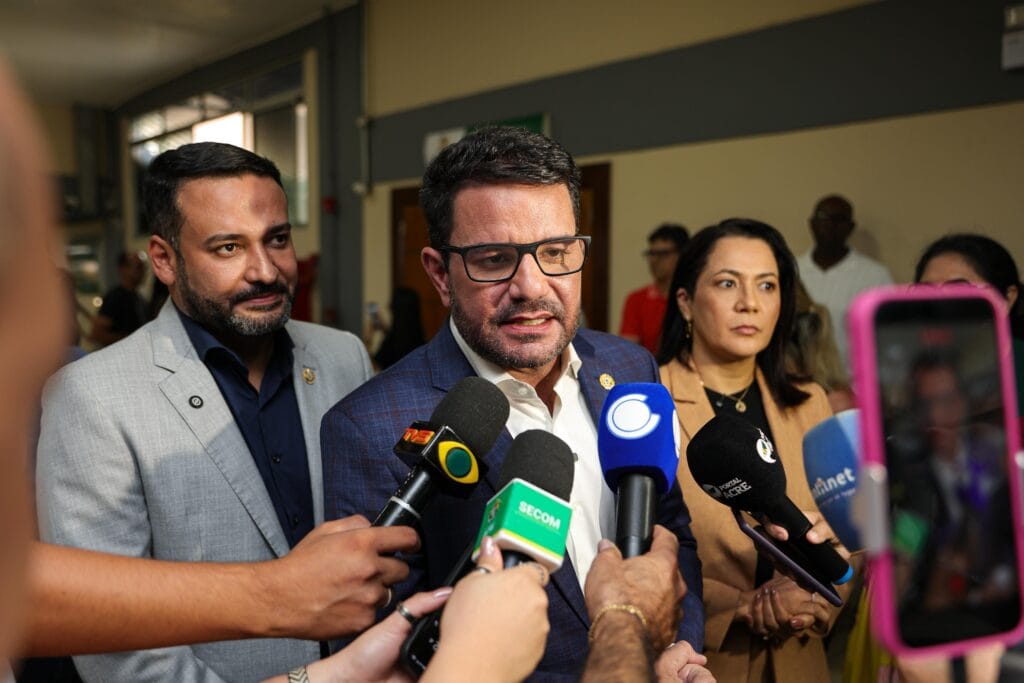 Governador e vice destacam que objetivo é continuar avançando e reduzindo as diferenças. Foto: José Caminha/Secom