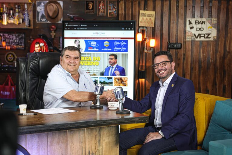 Governador Gladson Camelí destaca investimentos em saúde, valorização do servidor e políticas sociais durante entrevista