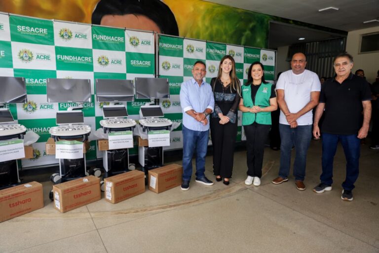 Para reforçar atendimentos à população, vice-governadora Mailza Assis entrega equipamentos de ultrassonografia à Fundhacre