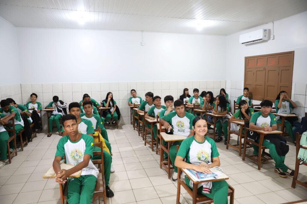 Estudantes da rede estadual iniciam o ano letivo no dia 23 de fevereiro. Planejamento e formação garantem um começo organizado e com foco na aprendizagem. Foto: Mardilson Gomes/SEE