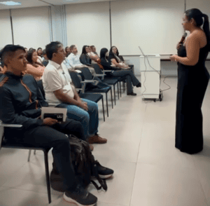 Conteúdo foi ministrado pela analista de Negócios Internacionais da Seict, Anny Almeida. Foto: cedida