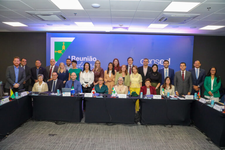 Educação do Acre defende modelo amazônico de ensino e adequação de recursos em encontro nacional