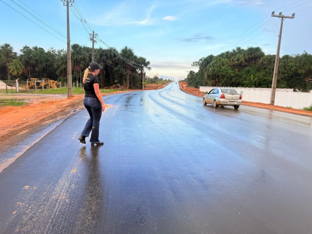 Segunda etapa das obras da AC-405 segue em andamento, ampliando a mobilidade e o desenvolvimento regional.Foto: Ricarlene Silva/Deracre