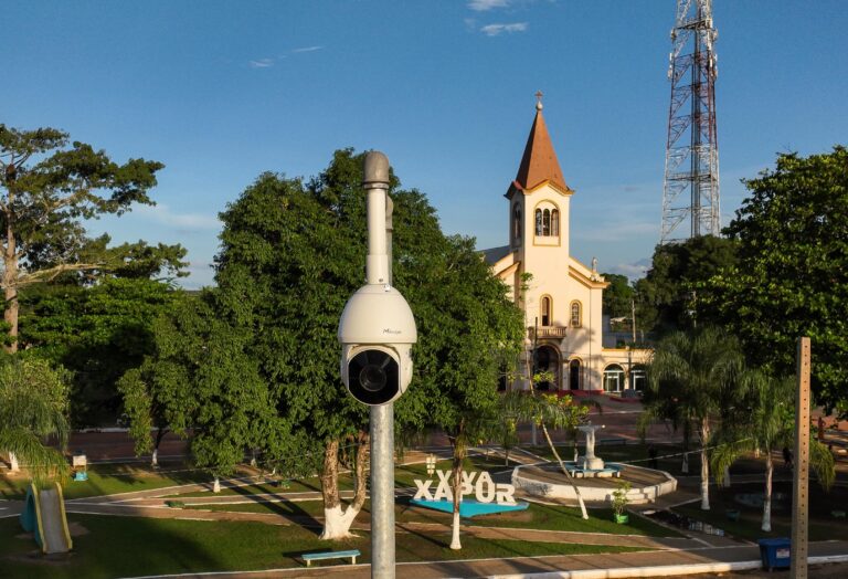 ‘Compromisso com nossa gente’, diz governador ao avaliar câmeras e cerco eletrônico que ampliam a vigilância e agilizam investigações em Xapuri