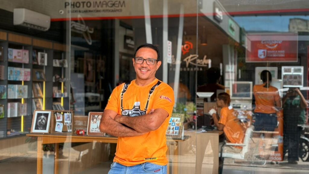 Empresário demonstra satisfação com a obra do Complexo Viário. Foto: Ranelly Pinheiro/Seop