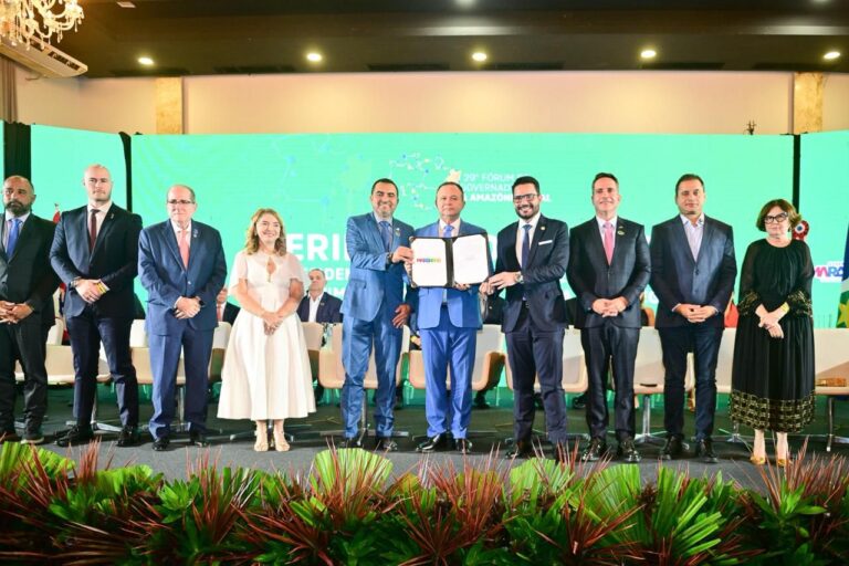 Governador Gladson Camelí reafirma compromisso do Estado com as políticas ambientais na posse do novo presidente do Fórum da Amazônia Legal