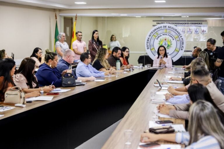Mailza Assis participa de reunião que define prioridades da assistência social no Acre para 2026