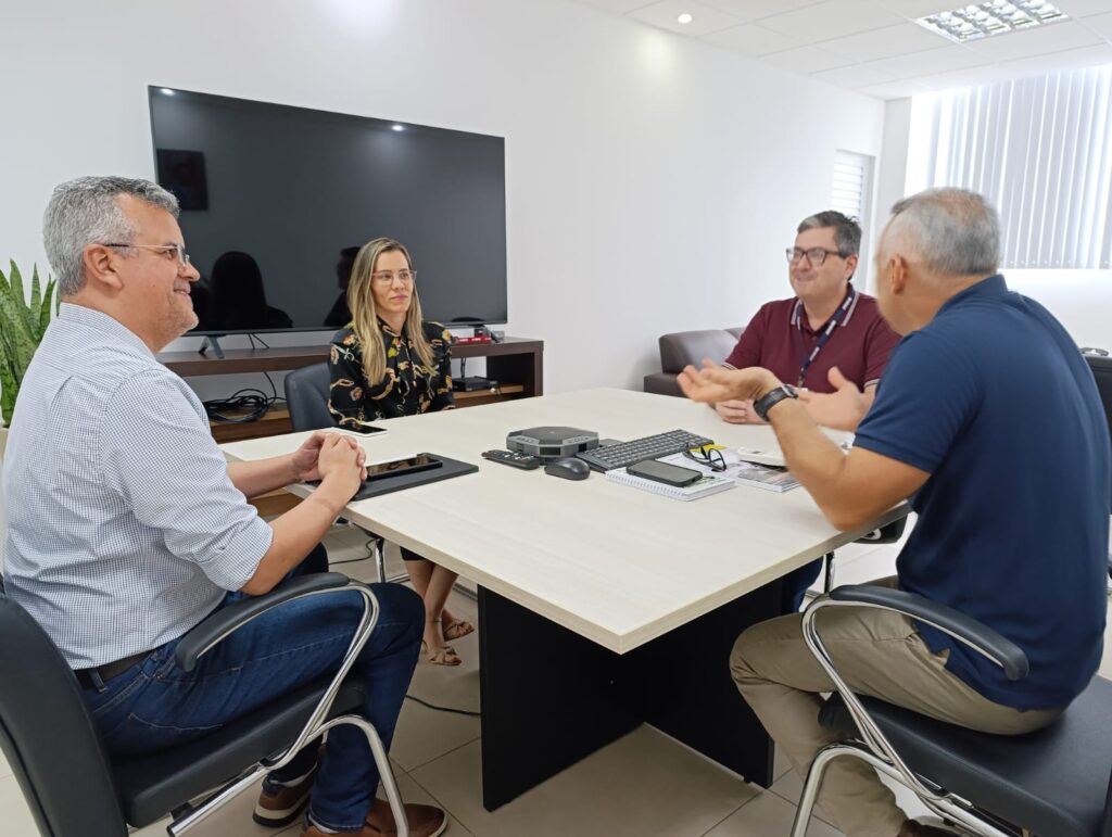 Parceria entre governo do Acre e IBGE busca garantir maior precisão nos limites municipais e segurança na distribuição de recursos públicos. Foto: Ascom/Seplan