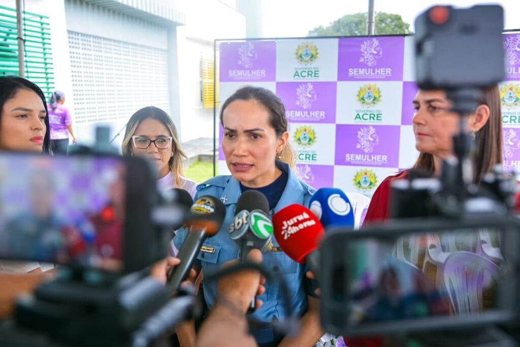 Maria Pinheiro: “Acreditamos que a educação e a prevenção são fundamentais. Ao informar crianças, homens, meninos e mulheres, disseminamos o conhecimento e, consequentemente, diminuímos os casos de violência”. Foto: Marcos Santos/Secom