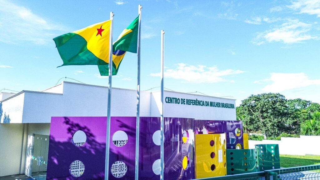 Ação foi realizada na sede do Centro de Referência da Mulher Brasileira, ao lado da Vila da Marinha, em Cruzeiro do Sul. Foto: Diego Silva/Secom