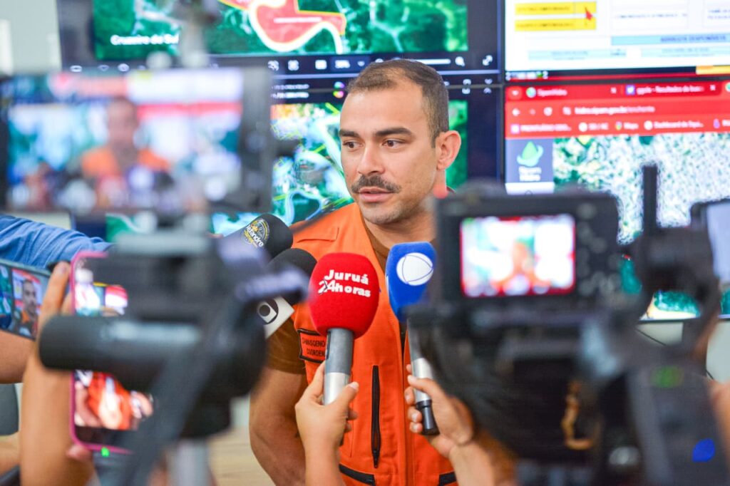 Júnior Damasceno: “A integração entre os órgãos garante uma atuação mais eficiente, ampliando o atendimento e a assistência à população”. Foto: Marcos Santos/Secom