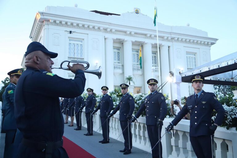 Apresentações musicais marcam cerimônia de transmissão de cargo governamental