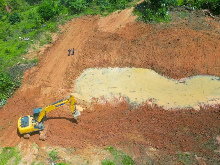 Governo do Acre amplia mecanização agrícola e beneficia produtores em Acrelândia